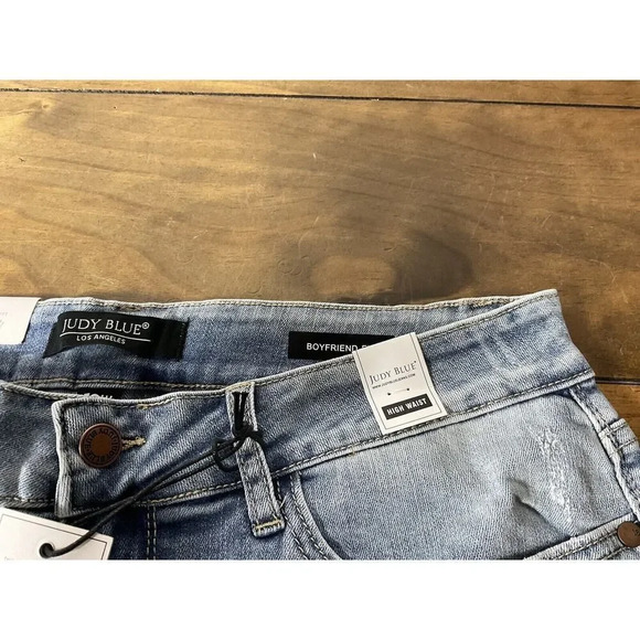 Judy Blue High Rise 16W Light Wash Stretch Denim Women’s Boyfriend Fit Jeans - Picture 6 of 13